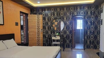 Apartment, 5 Bedrooms, Accessible, Smoking | 5 bedrooms