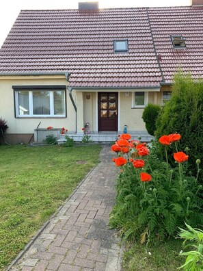 تفاصيل الفندق من الخارج