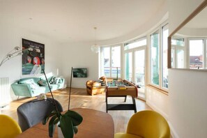 Spielezimmer
