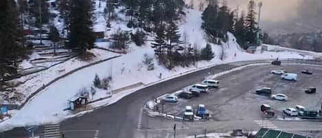 雪地及滑雪運動