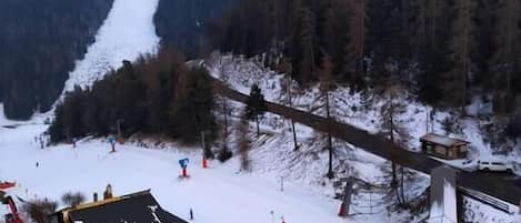 雪地及滑雪運動