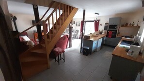 Interior - Charming detached country cottage (Salagnac)