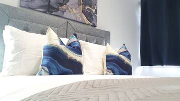 2 bedrooms, WiFi, bed sheets