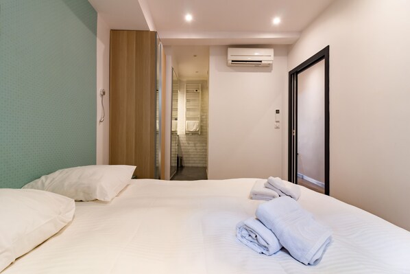 1 sovrum, skrivbord, strykjärn/strykbräda och gratis wi-fi