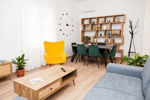 Apartment | Living area - Beautiful new apartment in Petralona (Athens)