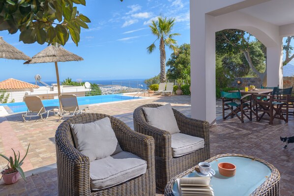 Terrace/patio - St Nikolas View Villa with private pool (Agios Nikolaos)