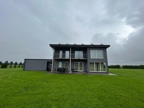 Esterni