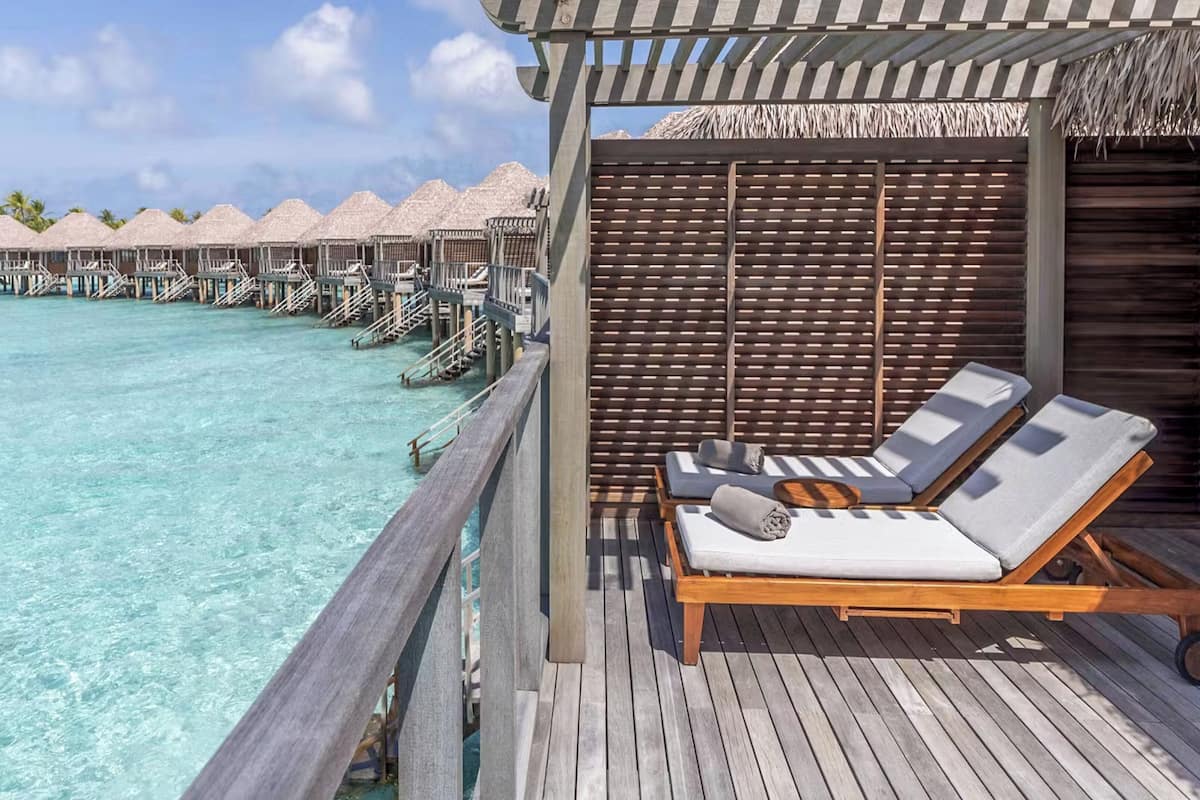 1 makuuhuone, minibaari, tallelokero huoneessa, työpöytä