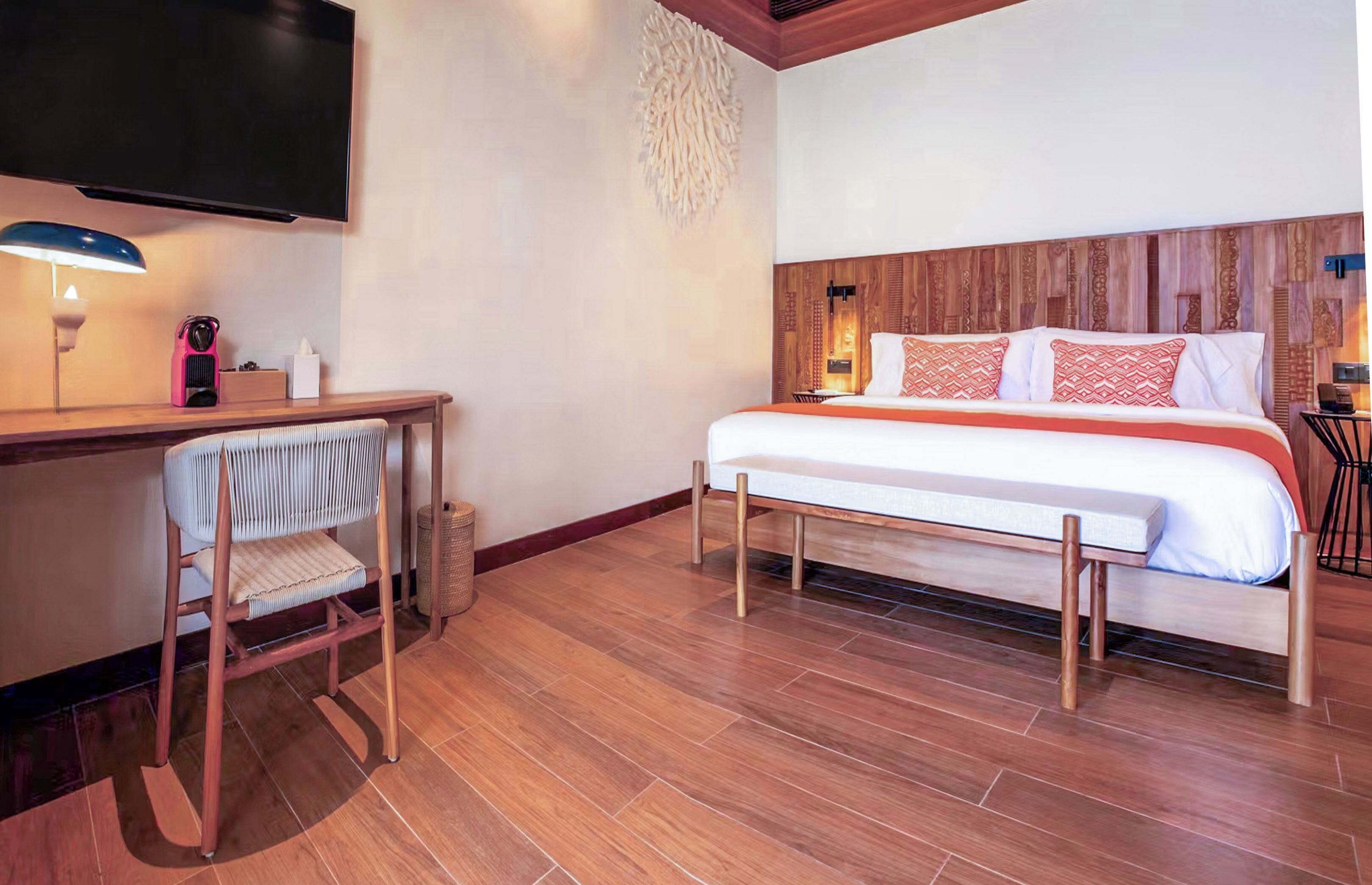 1 makuuhuone, minibaari, tallelokero huoneessa, työpöytä