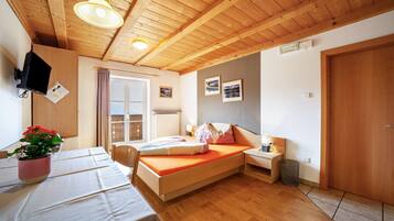 2 camere, Wi-Fi gratuito, lenzuola