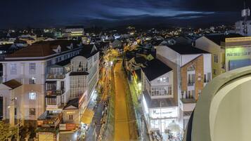 Studio, 1 King Bed, Balcony | View from room