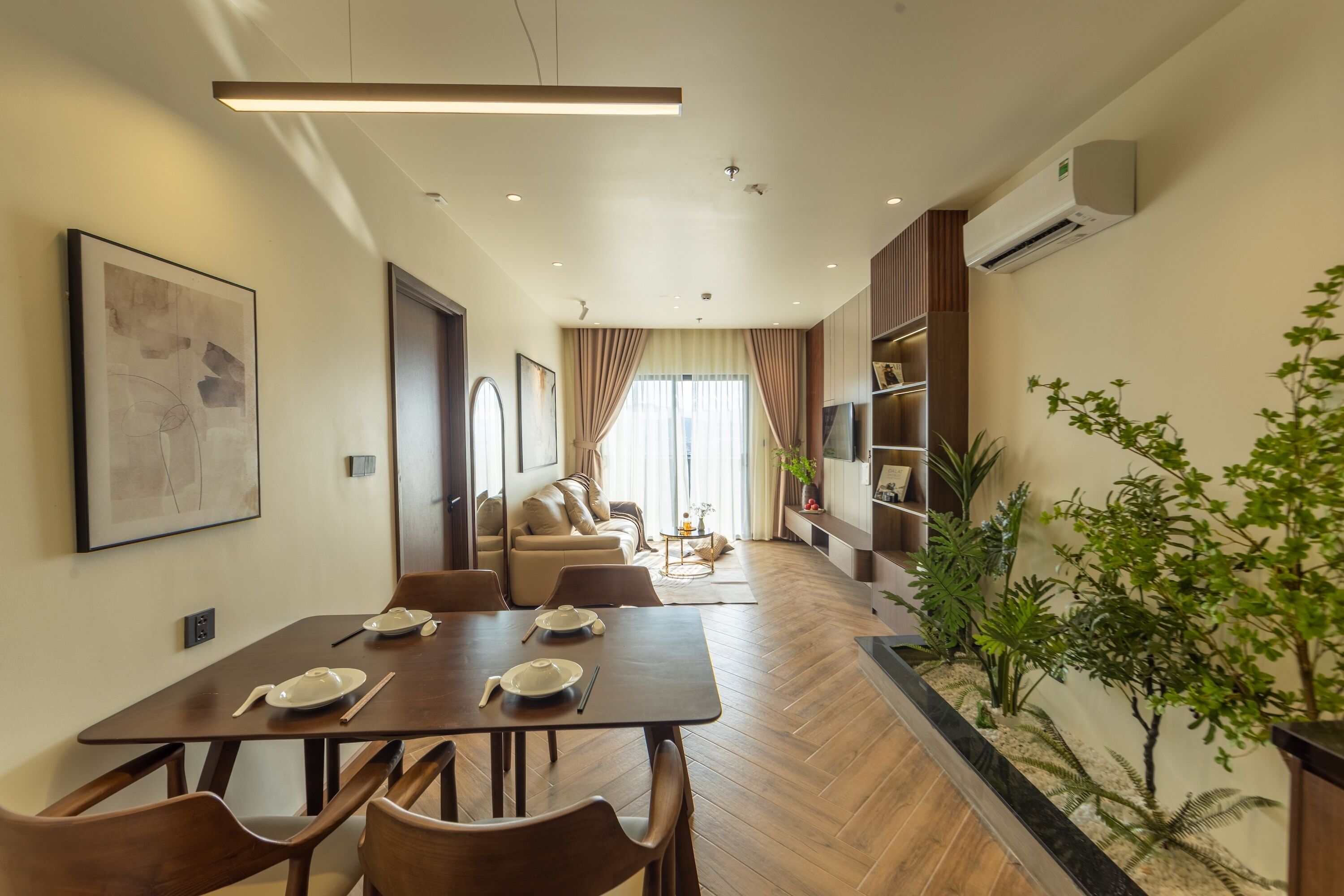 Deluxe Penthouse, 2 Bedrooms | Living area | 43-inch Smart TV with digital channels, TV, Netflix