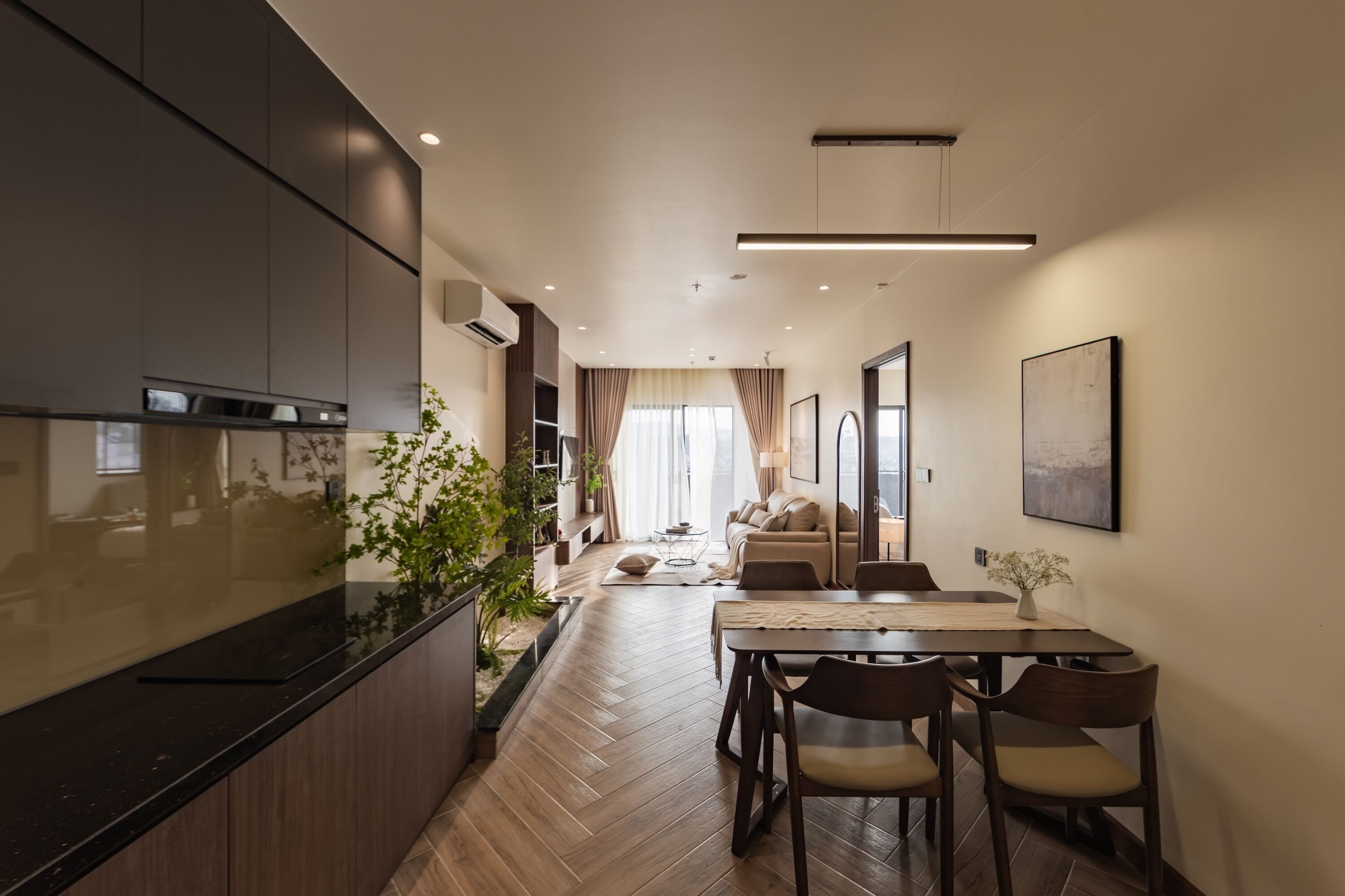 Loftsleilighet – city, 2 soverom | Oppholdsområde | En 43-tommers smart-TV med digitale kanaler samt TV og Netflix