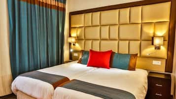 Egyptian cotton sheets, premium bedding, individually decorated, desk