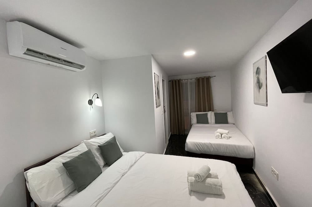 SL Hostel Marbella