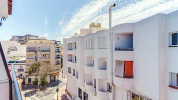 Basic Room, 1 Single Bed, Balcony, City View | Terrace/patio