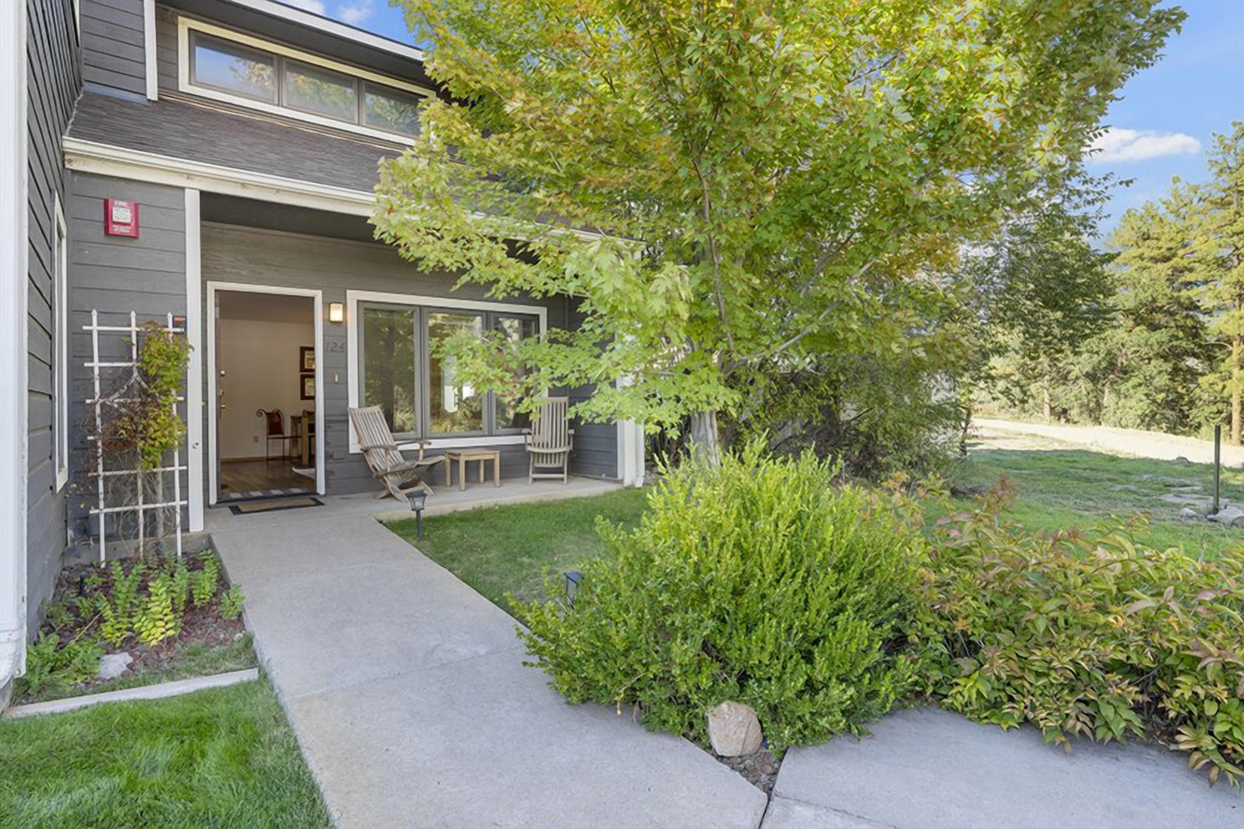 Private Sauna, Great Backyard, Newly Renovated, 15 min to Durango and Purgatory!