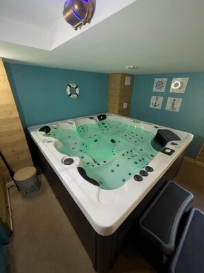 Deluxe Double or Twin Room | In-room fitness