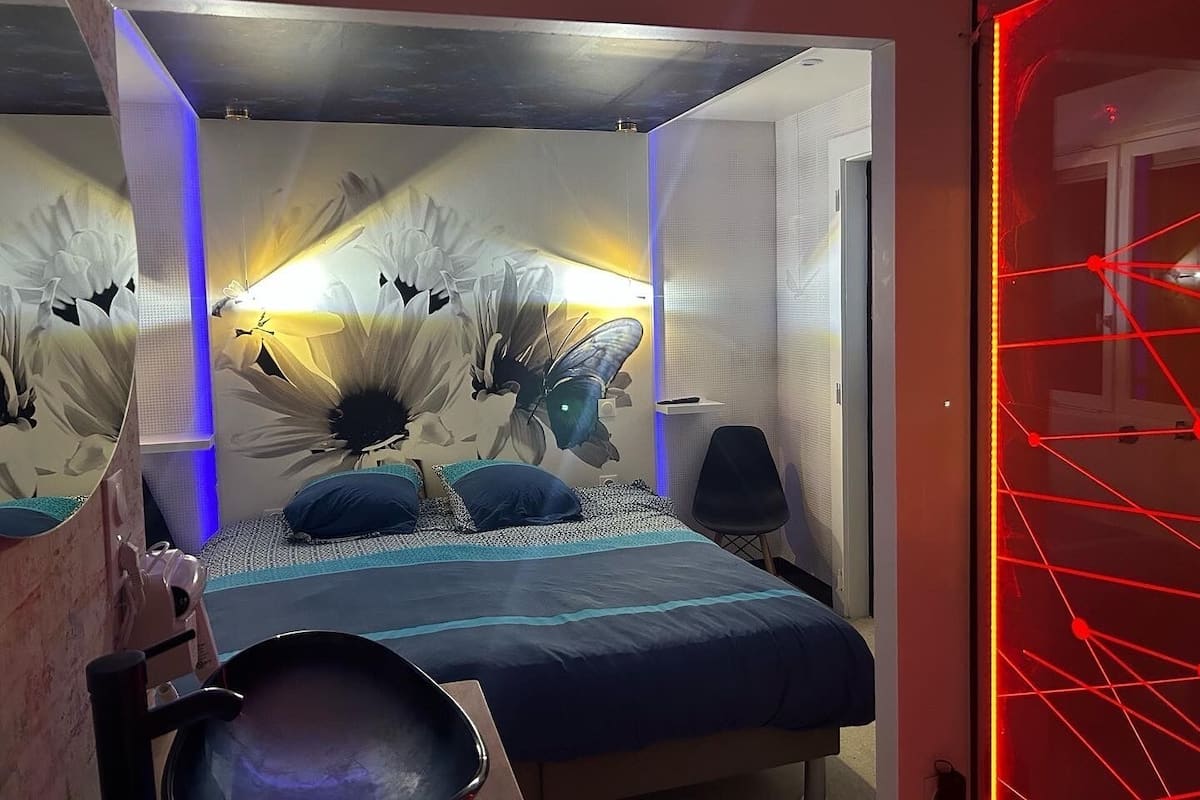 Deluxe Double or Twin Room | Makan dalam bilik