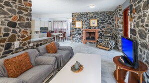 Living area - The Kokkini Beach Retreat (Hersonissos)