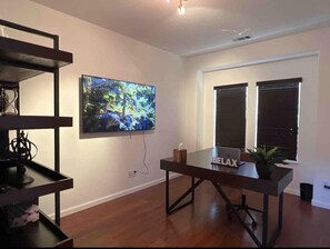 Interior - Relax & unwind w/all the comforts of home. (Rio Rancho)