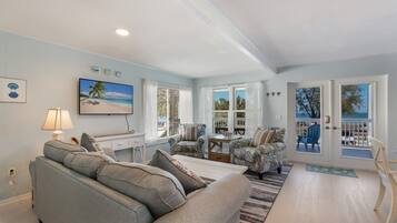 Apartment, 2 Bedrooms | Interior