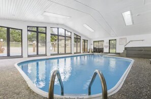 Una piscina techada