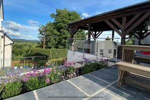 House, Multiple Beds | Property grounds - Cottage With Stunning Views and hot tub (Oswestry)