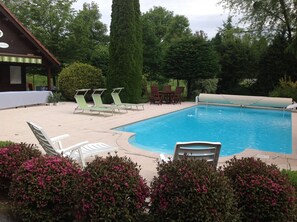 Piscine extérieure, piscine chauffée