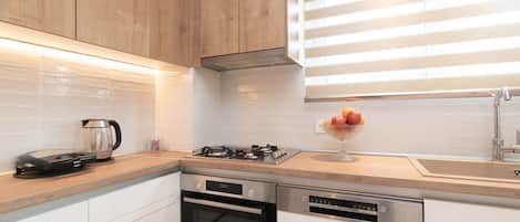 设计独立别墅 | 私人厨房 | 大冰箱、微波炉、烤箱、炉灶