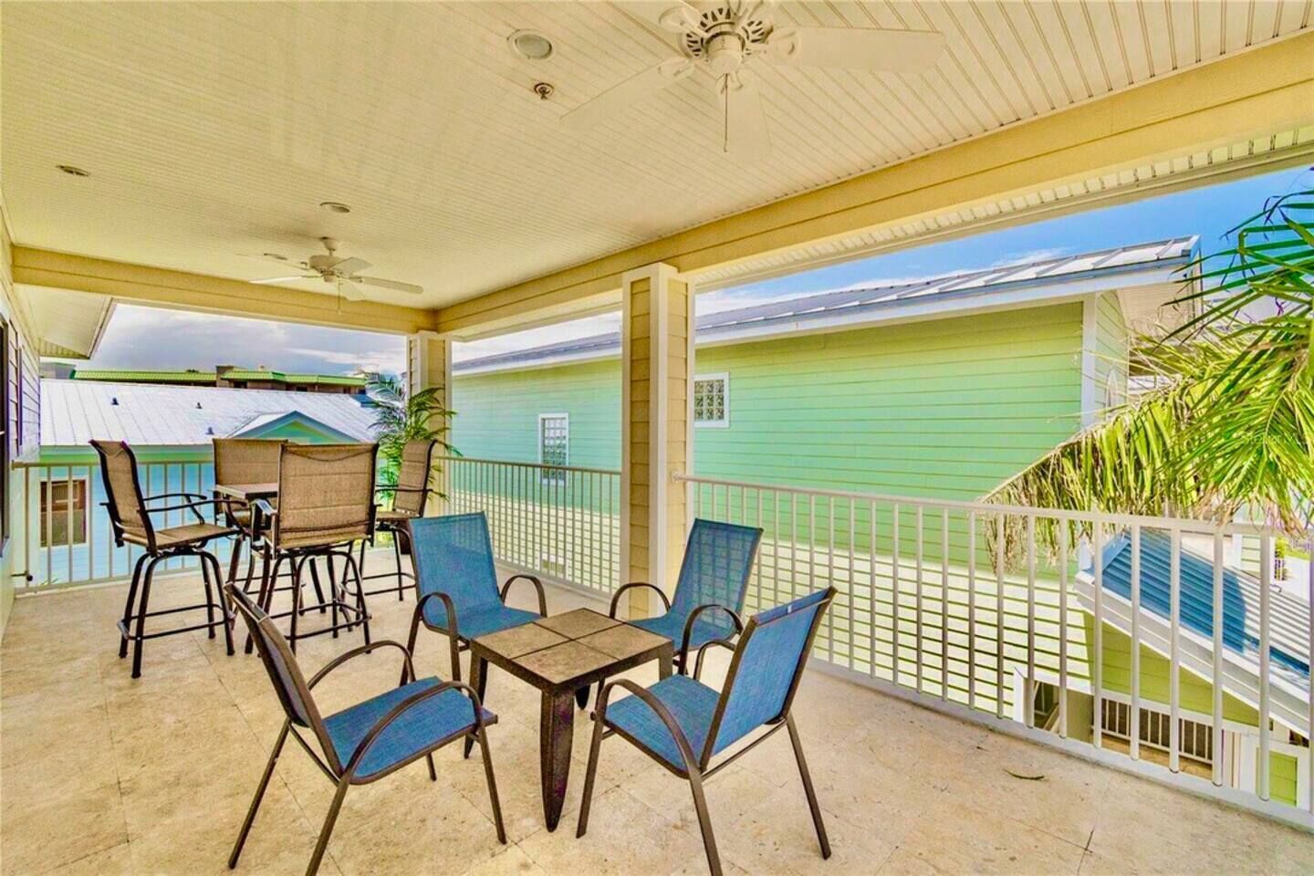 Master Bdrm Side Balcony