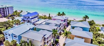 FL Luxury Beach House - steps to the beach