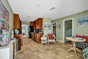 Interior - Beachy Pompano Home! - 5 mins from the beach! (Pompano Beach)