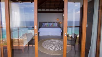 Roupas de cama premium, frigobar, escrivaninha, Wi-Fi de cortesia