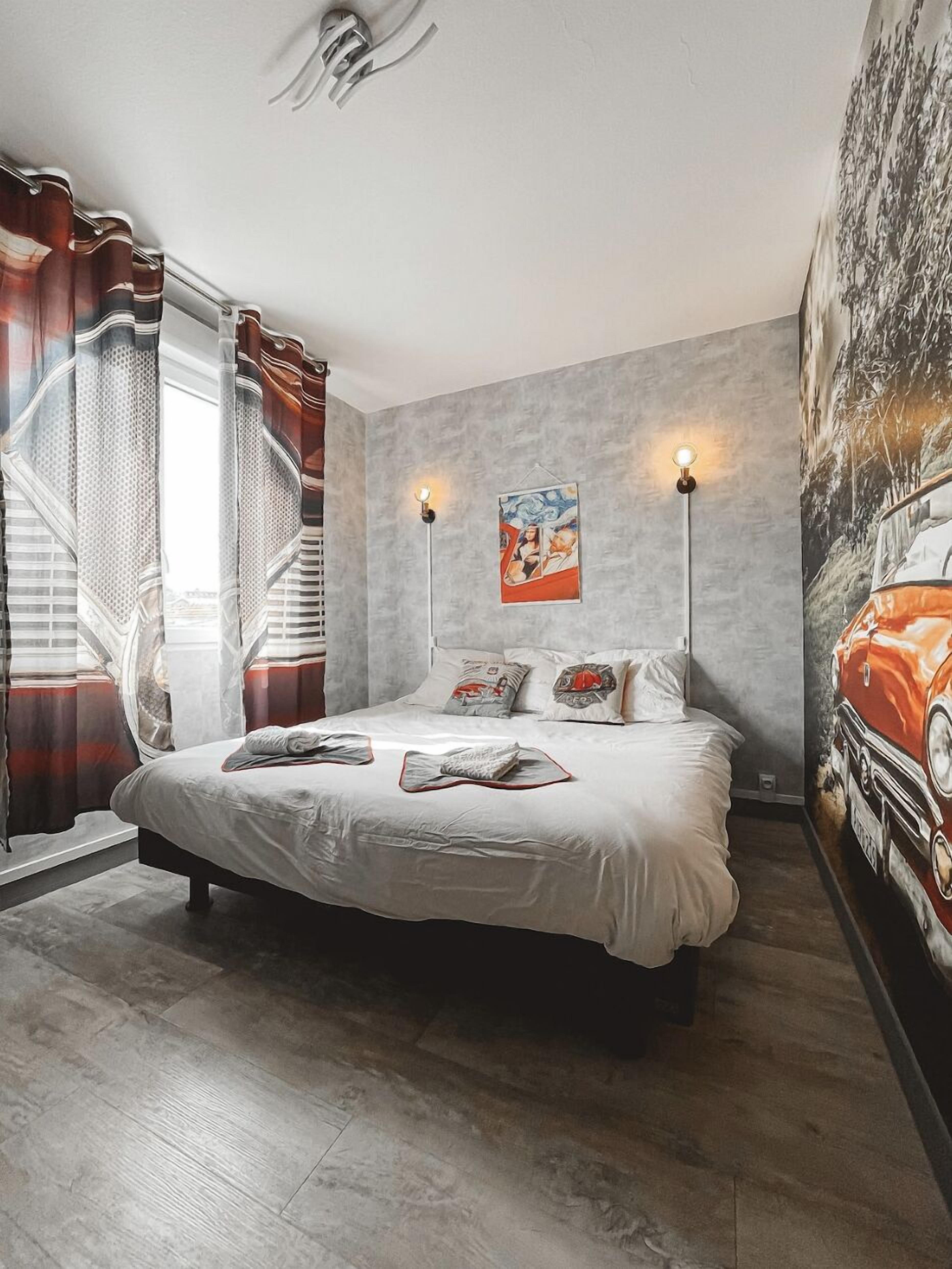 Economy Apartment, 1 Bedroom, Non Smoking | 5 bedrooms, premium bedding, Select Comfort beds, minibar