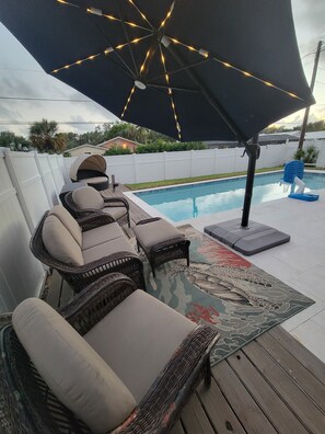Outdoor pool, a heated pool - Heated Pool, Shopping, Restaurants, Beach's, Southern Exposure (Naples)