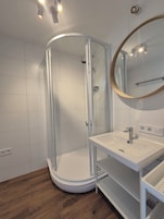 Apartamento econômico | Banheiro | Produtos de toalete grátis, secador de cabelo (mediante solicitação)