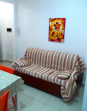 Living area - Orange House in Castellammare del Golfo (Castellammare del Golfo)