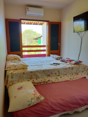 4 quartos, ferros/tábuas de passar roupa, Wi-Fi de cortesia