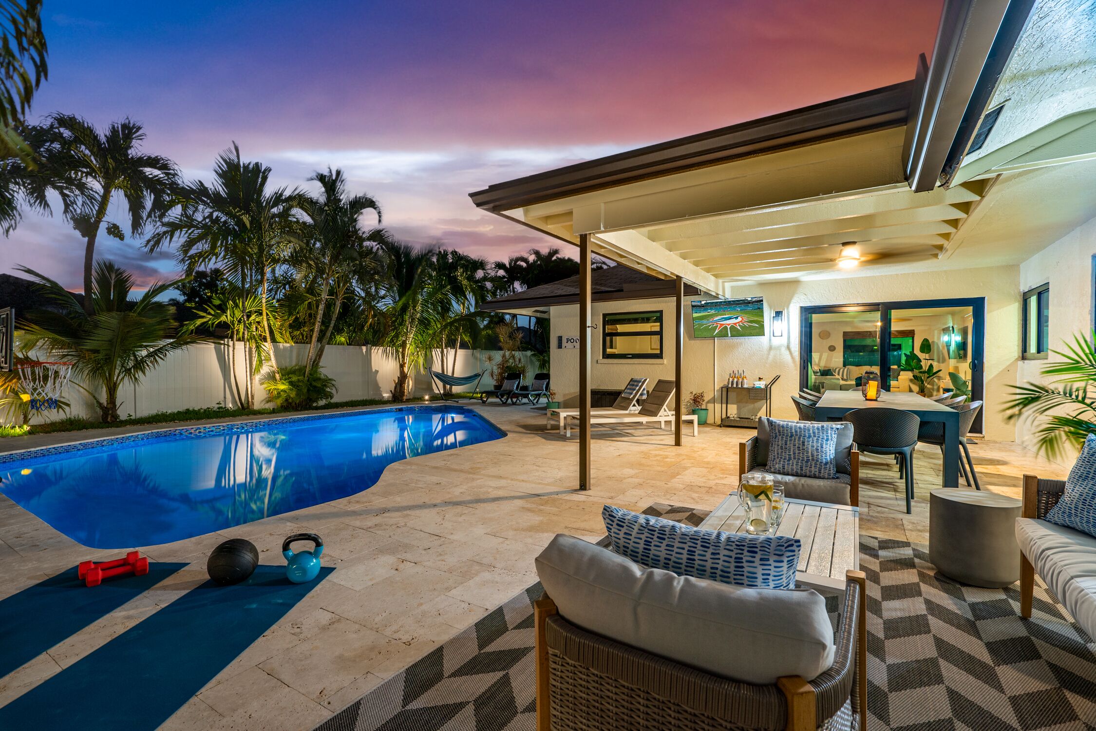 Blu Sky Villa | WOW Pool | B-Ball & Ping Pong