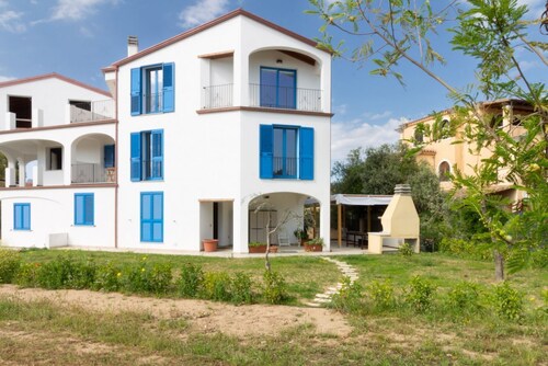 Die Wohnung "Mare" befindet sich im ersten Stock mit einer großen Veranda