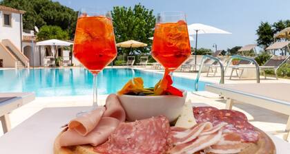 Museddu Beach First floor in residence with swimming pool