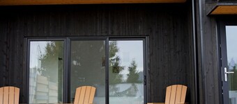 Barrel Sauna I Modern I Fire Pit I EV Charger