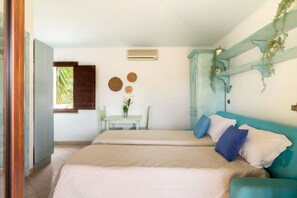 1 bedroom, desk, WiFi