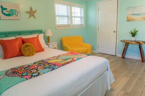 2 bedrooms, iron/ironing board, travel cot, WiFi - Bubble Gum Lodge, sleeps 2 adults & 2 children (Tybee Island)