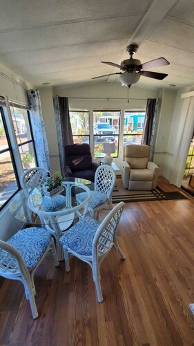 Newly updated in family/pet friendly resort with all the amenities - near beach!