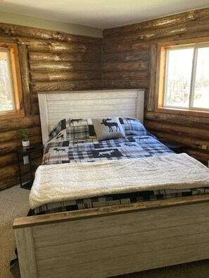 2 عدّة غرف نوم وواي فاي مجانًا وملاءات أسرّة