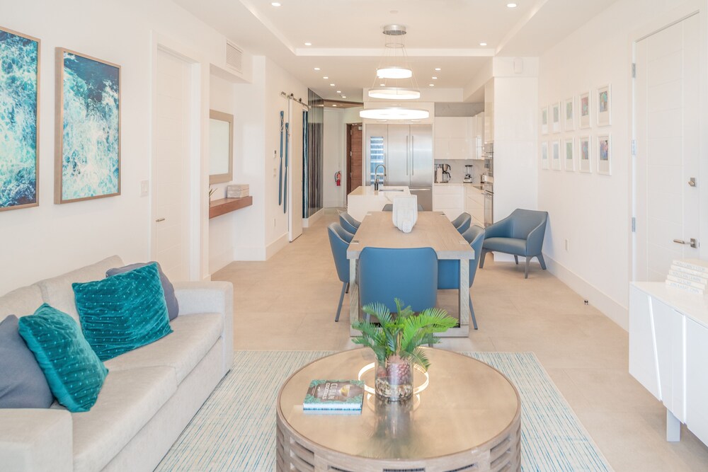 Club Suites at Rum Point Club Residences by null