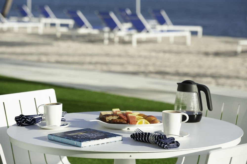 Club Suites at Rum Point Club Residences by null