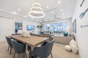 3 Bedroom Pool Suite | Matservice på rummet